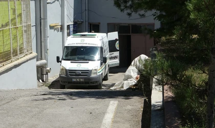 Göğsünden silahla vurulmuş halde bulundu!..