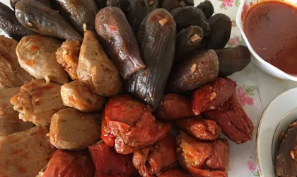 Malatya usulü kuru dolmaya lezzet katan sır. Bu sosu ekleyince besin değeri artıyor...
