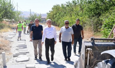Yeşilyurt'ta, bölgenin ulaşım ağı sağlıklı ve güvenli bir boyuta taşınıyor!