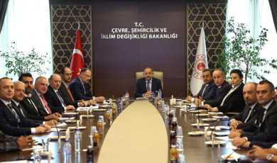 Bakan Özhaseki: Malatya'daki fırsatçılara asla müsaade etmeyeceğiz, inşa süreçleri aksamayacak!