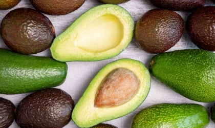 Doktorlar tavsiye ediyor! Cilt için gerekli olan A, B, C, D ve E vitaminleri bakımından zengin olan bu meyve kalp sağlığını da koruyor.