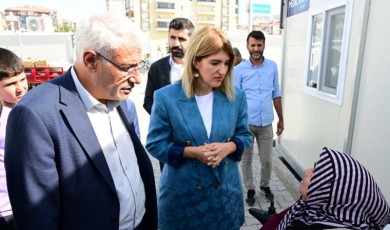 Hayır Çarşısı aracılığıyla hazırlanan paketler depremzedelere ulaştı!