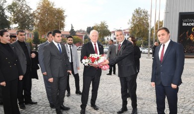 KKTC Cumhuriyet Meclisi Başkanı Töre Malatya’da! Hepimiz biriz, beraberiz, hep birlikte Türk Milletiyiz