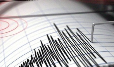 Malatya'da deprem! Kent beşik gibi sallanıyor