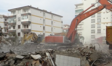 Malatya’da şu ana kadar 13 bin 500 binanın yıkımı gerçekleştirildi!
