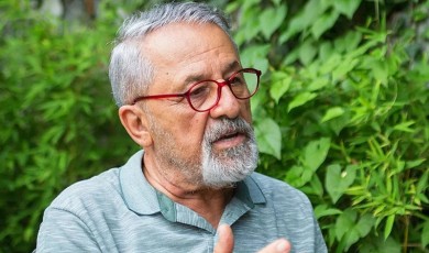 Naci Görür'den depremzede seçmene: Genel seçimlerde bu şansı kaçırdınız bari yerel seçimleri kaçırmayınız