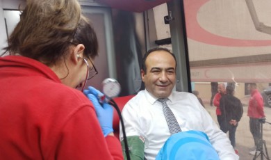 Sağlık Müdürlüğü kan bağışı ile halkı duyarlı olmaya çağırdı