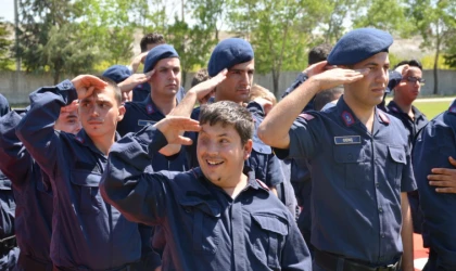 1 günlük asker oldular