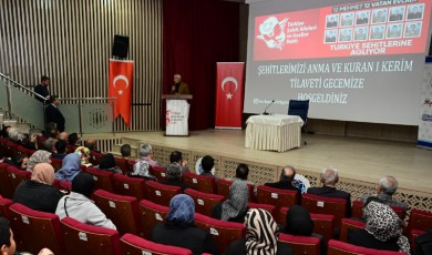 Güder: Bayrak uğruna, toprak uğruna can verip devleşen birileri var!