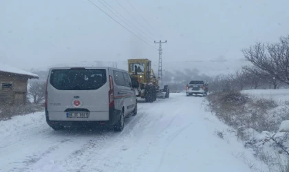 Malatya’da 21 mahallede kar küreme seferberliği