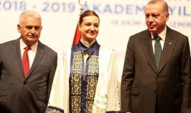 Erdoğan imzaladı! Malatyalı Nükhet Hotar büyükelçi oldu!