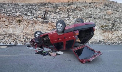 Malatya'da, kontrolden çıkan otomobil takla attı: 4 yaralı