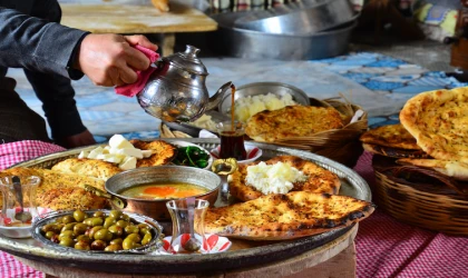 Tecde Bilik Ekmeği'ne kardeş geldi: Ramazan pidesi!..