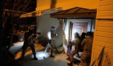 Türk Escobar lakaplı Urfi Çetinkaya’nın suç örgütüne yönelik operasyonda 42 gözaltı!