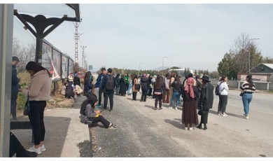 MOTAŞ'ın Beceriksizliği: Turgut Özal Üniversitesi Öğrencileri Ulaşım Sorunu Yaşıyor
