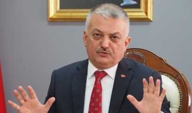 Murat Çetin, 'Sıkıntıları biz görüyoruz da, yönetenlerimiz göremiyor mu?' demişti, Vali Yazıcı'dan açıklama geldi