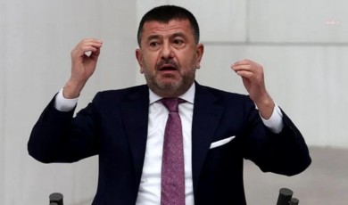 "Sosyal Medyada Veli Ağbaba'ya Sert Tepki: 'Malatya'yı Bırakın, Ne Yaptınız?'"