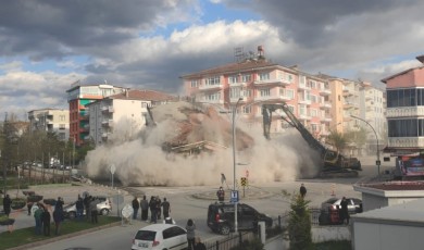 Hüccetullah HAKDER / Malatya’da ‘Olur’ Faciası: Deprem Güçlendirmeleri Niye Yapılmadı?