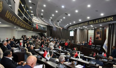 Malatya Büyükşehir Belediyesinde seçimin ardından ilk meclis toplantısı