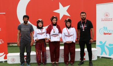 Darendeli Kız Öğrencilerden Türkiye Şampiyonası'nda Başarı
