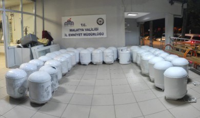 Malatya'da AFAD’a Ait Termosifonları Çaldılar! Zanlılar ise...