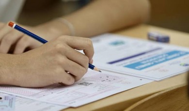 BU SORU YKS'DE ÇIKTI: TDK'ye göre narçiçeği, bülbülyuvası, öyle ki, yok oluş, beşbıyık, kavuniçi nasıl yazılır?