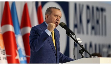 Hüccetullah HAKDER / AK Parti’nin Malatya’da Değişim Rüzgarları: Gerçekten Yeni Paradigma mı, Eski Tas Eski Hamam mı?