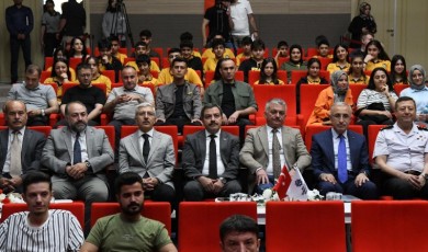 Prof. Dr. Fuat Sezgin ve Müslümanların Bilime Katkıları’ konulu konferans düzenlendi