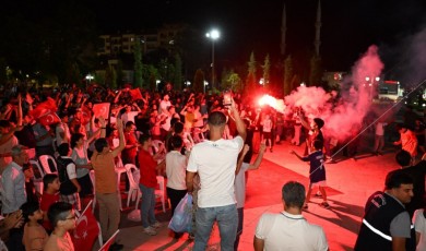 Battalgazi'de Galibiyet Coşkusu Meydanlara Taştı