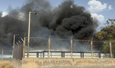 Malatya'da Korkutan Konteyner Yangını: Dumanlar Gökyüzünü Kapladı
