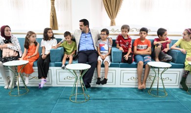 Başkan Taşkın'dan Gençlere Tam Destek: Hanımınçiftliği Gençlik Merkezi’nde Moral Yüksek