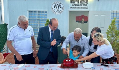 Konteynerde Doğum Günü Sürprizi: İyi ki Doğdun Yusuf Ada