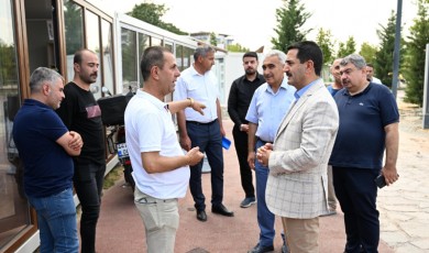 Taşkın, Kışla Caddesi'nden Millet Bahçesi'ne Taşınan Esnafları Ziyaret Etti