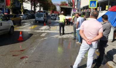 Doğa Cadde AVM Önünde Kaza: Yaya Ağır Yaralı Hastaneye Kaldırıldı