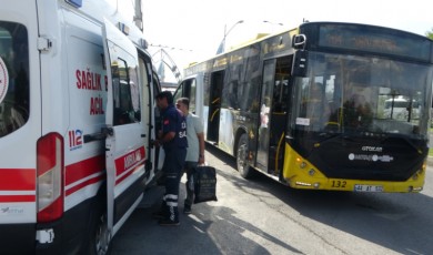 MOTAŞ Otobüsü ve Hafif Ticari Araç Çarpıştı: Malatya’da 2 Yaralı