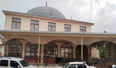 Akçadağ Çarşı Cami ve Yeşilyurt Hacıbekir Cami Yeniden Hayat Buluyor