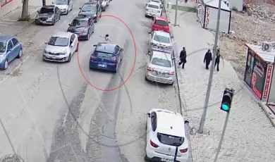 Malatya’da Otomobil Küçük Çocuğa Çarptı! O Anlar Anbean Kaydedildi