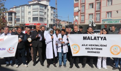 Sağlıkta Kriz Büyüyor: Malatya'da Aile Hekimleri Üç Günlük İş Bırakma Eylemi Gerçekleştirdi!
