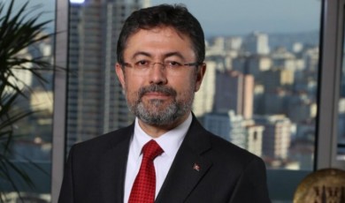 Bakan Yumaklı: Türkiye, Kanatlı Eti İhracatında AB Pazarına Giriş Yaptı!