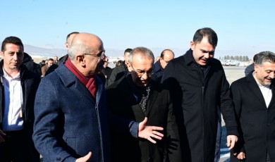 Deprem Bölgesinde Kritik Ziyaret: Bakan Kurum Malatya’da Afet Çalışmalarını İnceliyor!