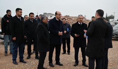 Hayvancılıkta Yem Maliyetleri Düşüyor: Yeşilyurt'a Kaba Yem Üretim Tesisi Geliyor