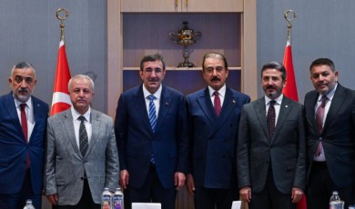 Malatya Esnafından Cevdet Yılmaz’a Acil Talepler: 'Esnaf Ayağa Kalkmadan Deprem Bölgeleri Kalkmaz!'