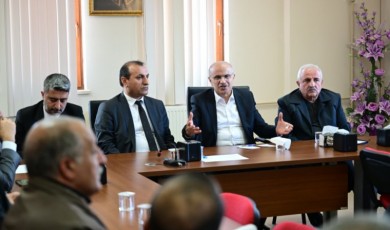 Sami Er, Yazıhan’da Muhtarlarla Bir Araya Geldi: ‘Malatya’nın Geleceği İçin Hep Birlikte Çalışmalıyız!’