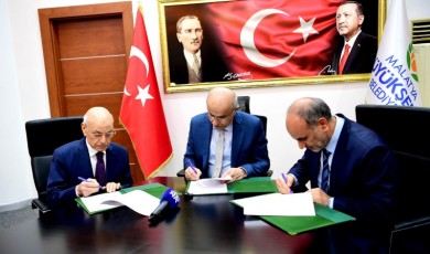 Malatya Söğütlü Cami’ye Kavuşuyor: Ticari Alan Yok, Meydan Var!