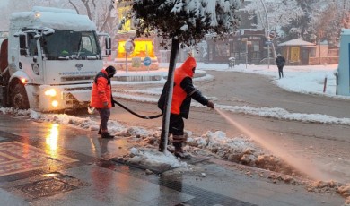 Malatya Büyükşehir Belediyesi'nden Karla Mücadele: 980 Personel ve 268 İş Makinesi Sahada!