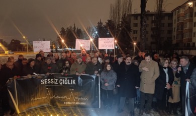 Malatya’da 6 Şubat Depremi: 04.17’de Hayatını Kaybedenler İçin Duygusal Anma