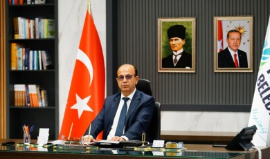 Yeşilyurt Belediye Başkanı İlhan Geçit’in Annesi Son Yolculuğuna Uğurlanıyor