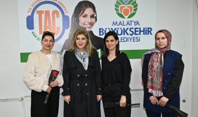 Çağrı Merkezi Bayramda Da Görev Başında! Milletvekili Ölmeztoprak’tan Ziyaret