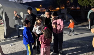 Dayanışma Sofrası Kuruldu: Akçadağ’da Depremzedelere İftar!
