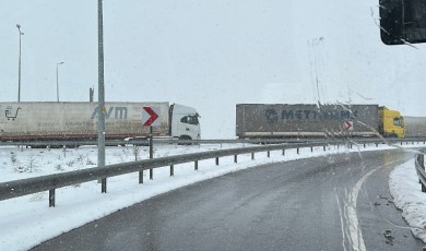 Malatya Yolu Kapandı, Tır Şoförleri Mahsur Kaldı
